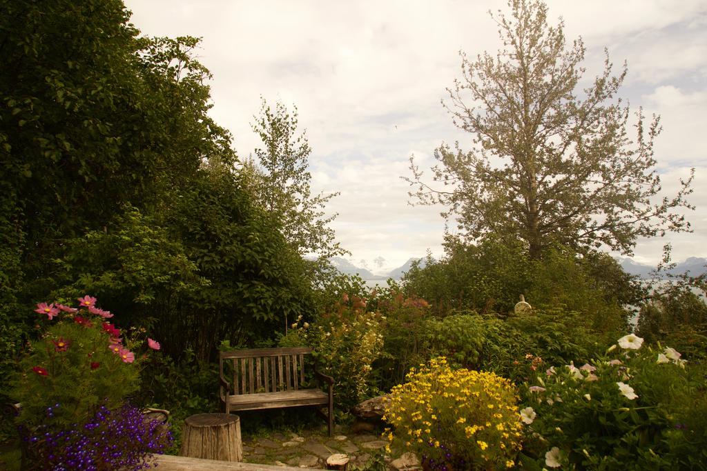 Brigitte'S Bavarian Bed Und Breakfast Millers Landing Экстерьер фото