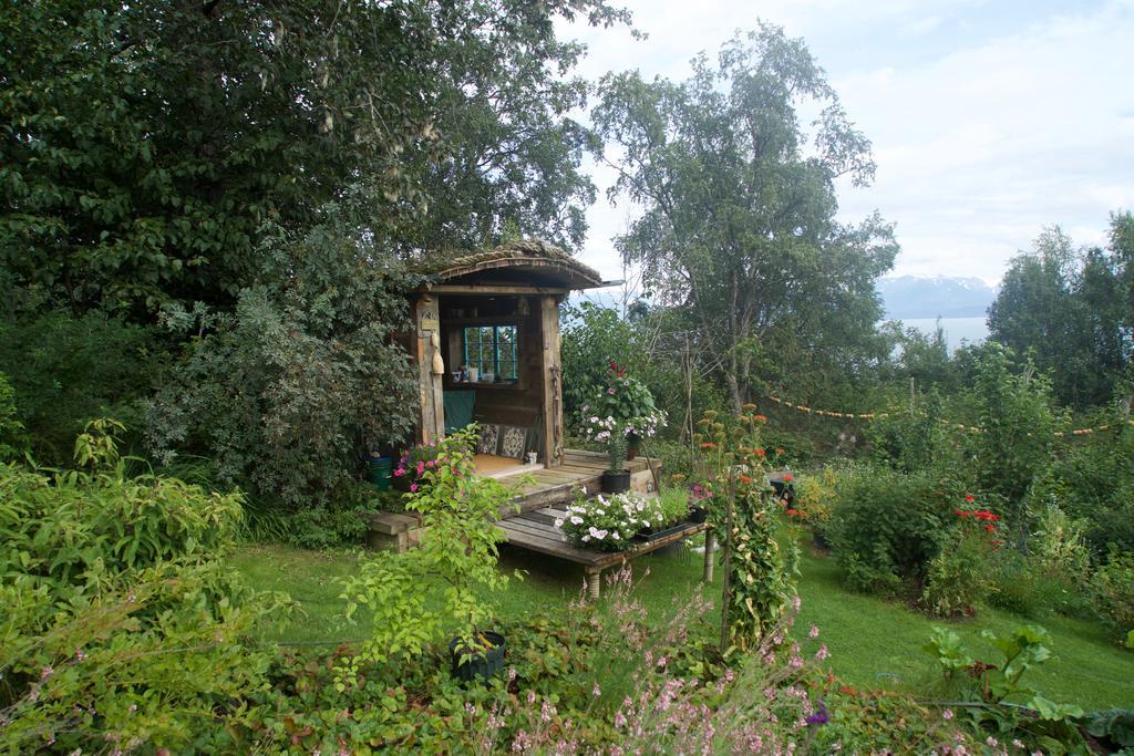 Brigitte'S Bavarian Bed Und Breakfast Millers Landing Экстерьер фото