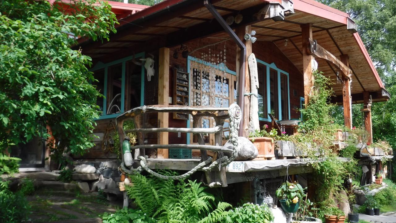Brigitte'S Bavarian Bed Und Breakfast Millers Landing Экстерьер фото