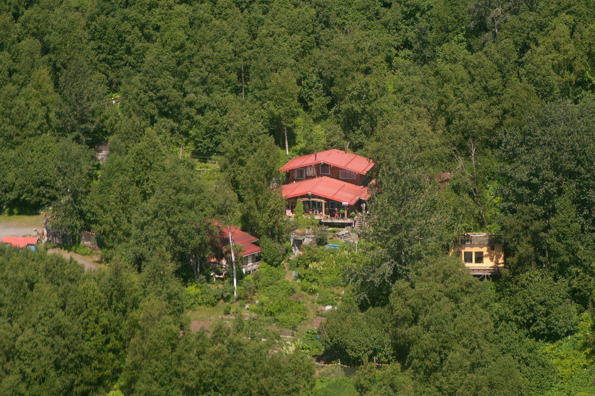 Brigitte'S Bavarian Bed Und Breakfast Millers Landing Экстерьер фото